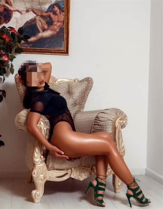 Escort Model Sezgin, Split id 2297